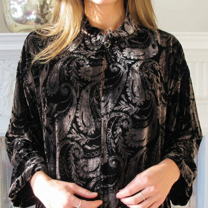 Florentina Tuttabankem frog fastening black velvet top